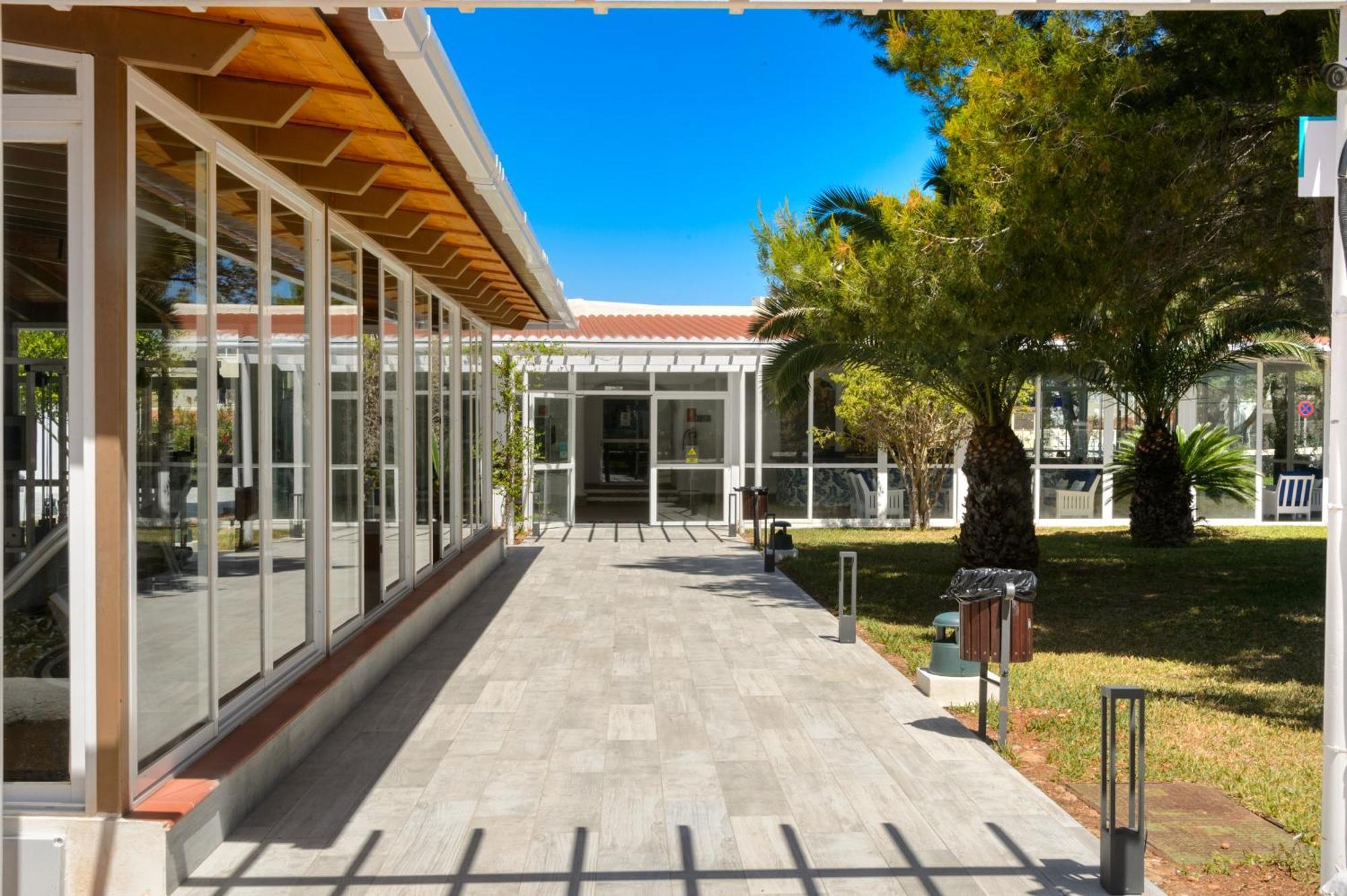 Sant Antoni de Portmany Aparthotel Vibra Club Maritim מראה חיצוני תמונה